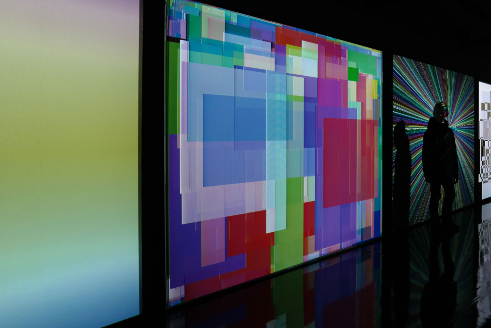 Video Wall Vs. Projector: Which Is Best For Your Space?