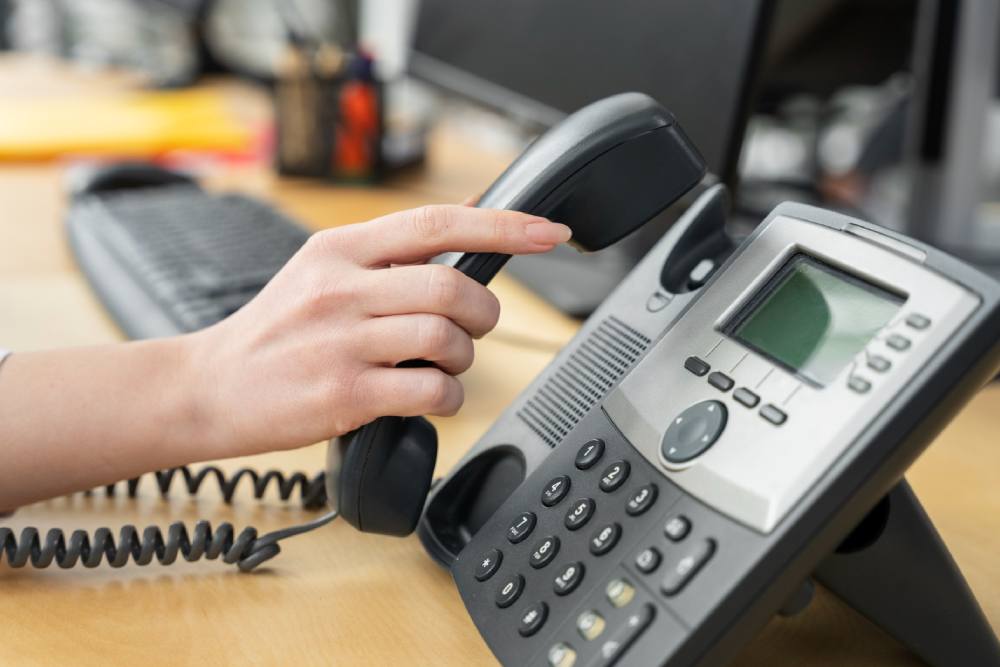 IP Phone Vs. Landline: Choosing The Best Option For Your Business